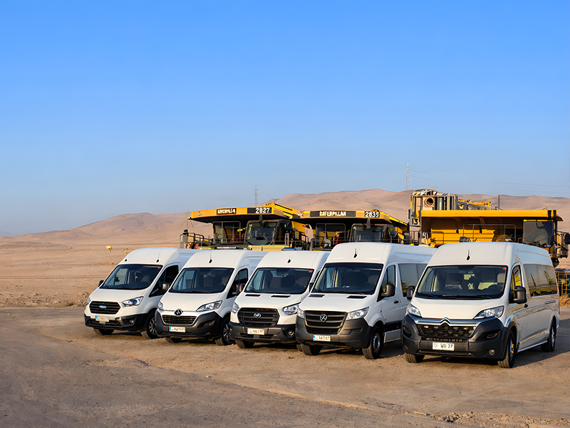 Buses de transporte minero habilitados para faenas